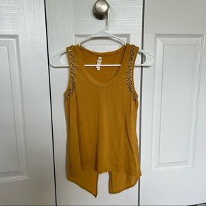 dark uellow small col story tank top